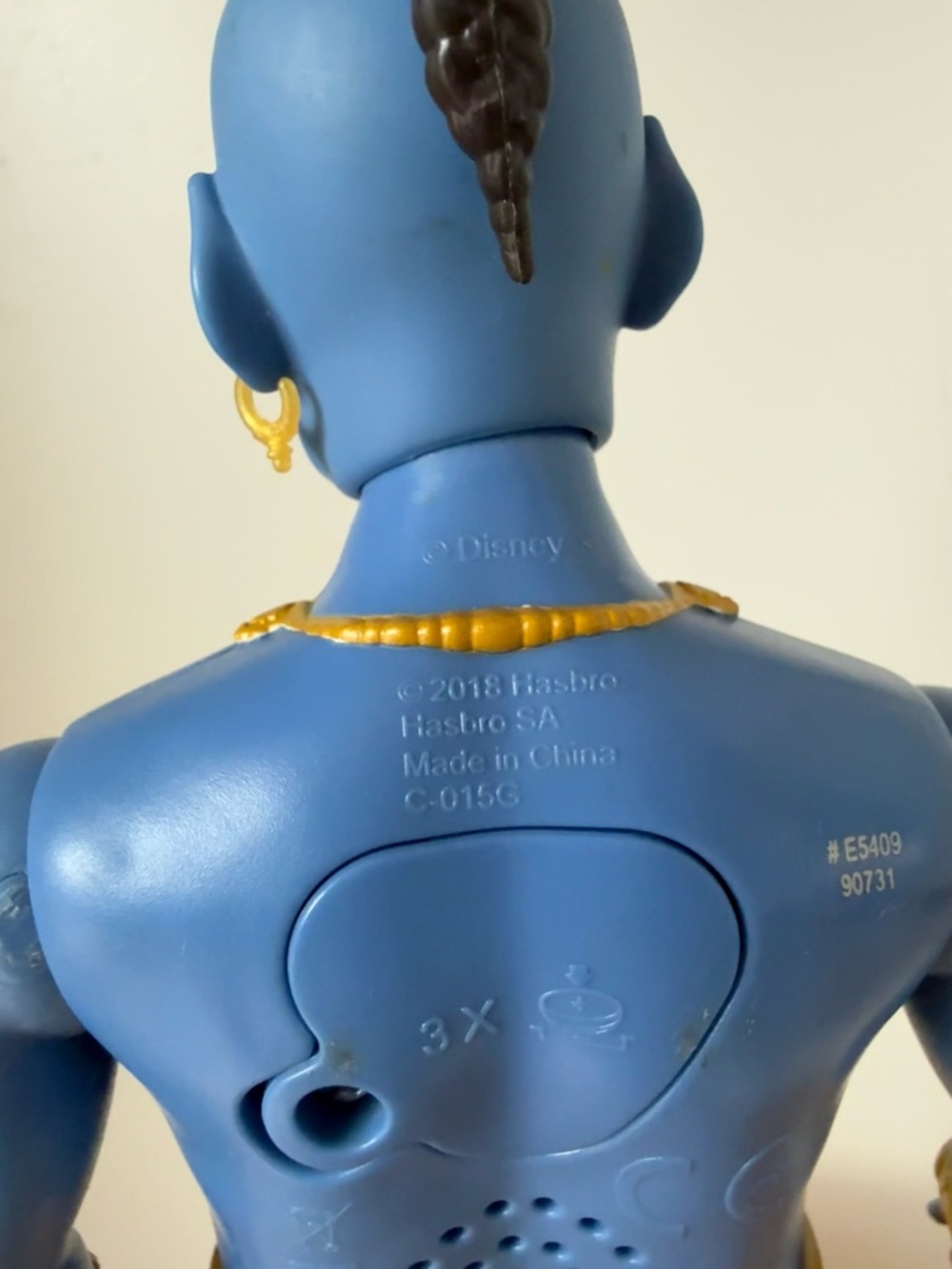 Disney Live Action Aladdin 2018 Hasbro Singing Will Smith Genie Doll Figure 12” - Picture 4 of 9
